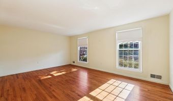 8510 BROWNING Ct, Annandale, VA 22003