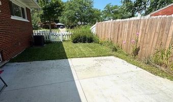 1720 Avondale Ave, Ann Arbor, MI 48103