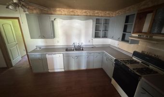 416 E 4th St, Baxter Springs, KS 66713