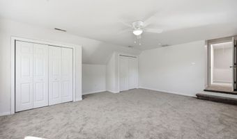 46 Dundee Dr, Cheshire, CT 06410