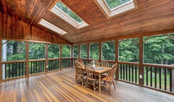 55 Dunlap Dr, Bedford, NH 03110