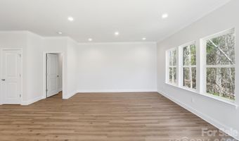 609 Muirfield Dr, Albemarle, NC 28001