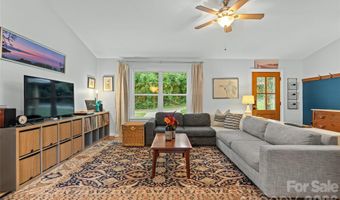 102 Iris St, Asheville, NC 28803