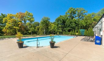 1000 Urlin Ave 209, Columbus, OH 43212
