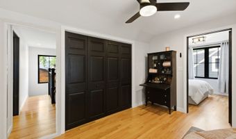 607 E Frederick St, Arlington Heights, IL 60004