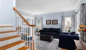 364 Orchard Woods Dr, North Kingstown, RI 02874