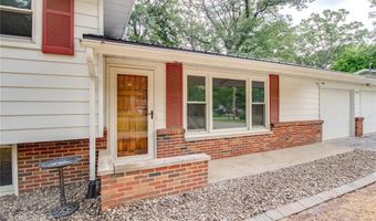 9024 Oakridge Dr, Alton, IL 62002