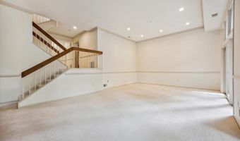 6 GOLDLEAF Ct, Bethesda, MD 20817