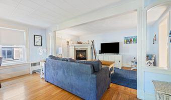 75 Ledgelawn Ave, Bar Harbor, ME 04609