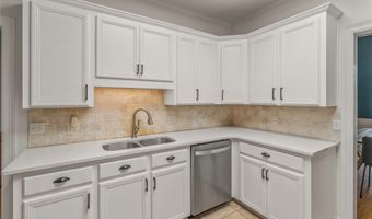 116 Sherwood Dr, Benton, LA 71006