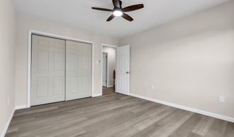 5 Buxton Ct, Barnegat, NJ 08005