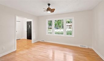 159 Charlotte Pl, Advance, NC 27006
