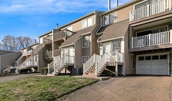 109 Peddlars Dr 109, Branford, CT 06405