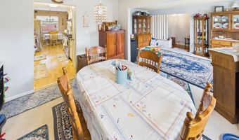 415 Redbud Dr, Ashland, KY 41102