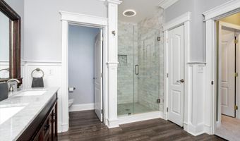 6 Sleepy Hollow Ct, Allentown, NJ 08501
