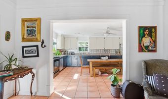 130 14th St, Apalachicola, FL 32320