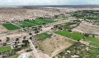 1125 Worsham Rd, Socorro, TX 79927