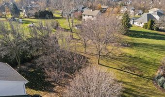 N371 FIELDSIDE Lane, Appleton, WI 54915