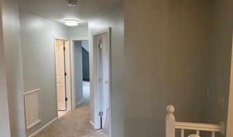 2702 Maitland Dr, Ann Arbor, MI 48105