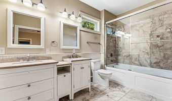 210 NW F St, Bentonville, AR 72712