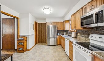 411 Pacific Ave, Beachwood, NJ 08722