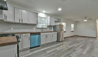 610 S 19th St, Chickasha, OK 73018