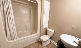 108 Matheson Dr, Ahoskie, NC 27910