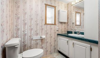 28 Great Brook Dr, Belmont, NH 03220