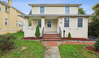 18 Carlisle St, Bergenfield, NJ 07621
