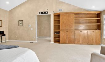 9209 VENDOME Dr, Bethesda, MD 20817