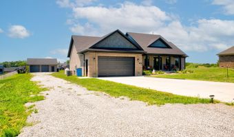 127 Hidden Valley Dr, Bardstown, KY 40004