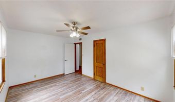 813 Pillsbury Ave, Albert Lea, MN 56007