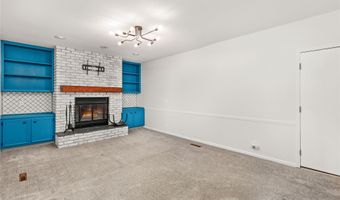 1421 NW Pebble Dr, Ankeny, IA 50023