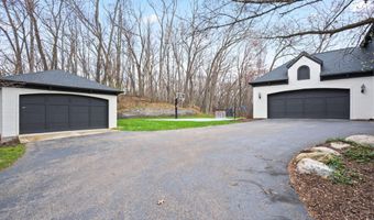 1100 Skyevale Dr NE, Ada, MI 49301