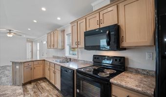 843 High St 14B, Candia, NH 03034