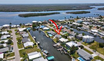 2685 Clyde St, Cape Coral, FL 33993