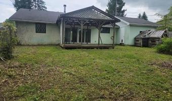 302 Crestview Dr, Acme, PA 15610