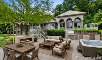 7635 Sandy Hollow Dr SE, Alto, MI 49302