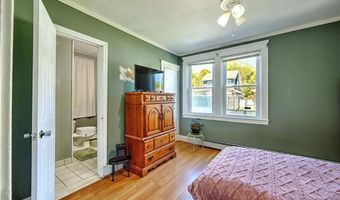 7 Hemlock Dr, Johnston, RI 02919