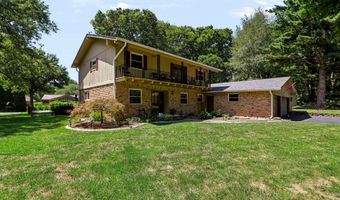 8852 Ridge Hill Dr, Indianapolis, IN 46217