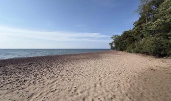 5912 5 Mile Pt Rd, Allouez, MI 49805