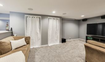 4116 N Terramere Ave, Arlington Heights, IL 60004