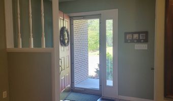 825 WANDERING Ln, Beaver, WV 25813