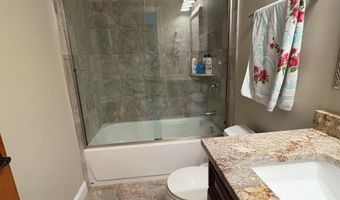 2445 S KENWOOD St, Arlington, VA 22206