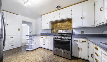 681 Liberty St, Ashland, OR 97520