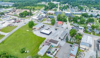 1712 S Wayne Ave, Auburn, IN 46706