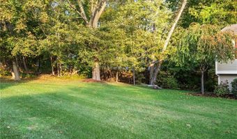 25 Manville Hill Rd, Cumberland, RI 02864