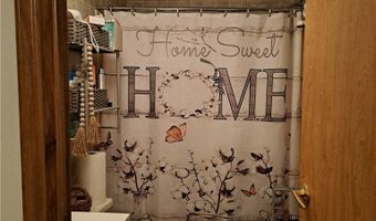 7 Westwoods, Amherst, OH 44001
