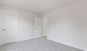 2018 Green Acres Dr, Adrian, MI 49221