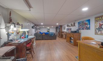 460 NE Oak Hill St, Abingdon, VA 24210